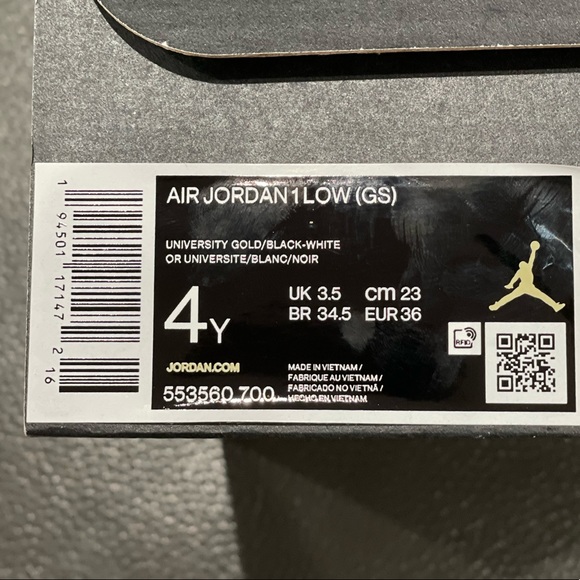 ❌SOLD❌AIR JORDAN 1 LOW (GS) - UNIVERSITY GOLD - Picture 7 of 8